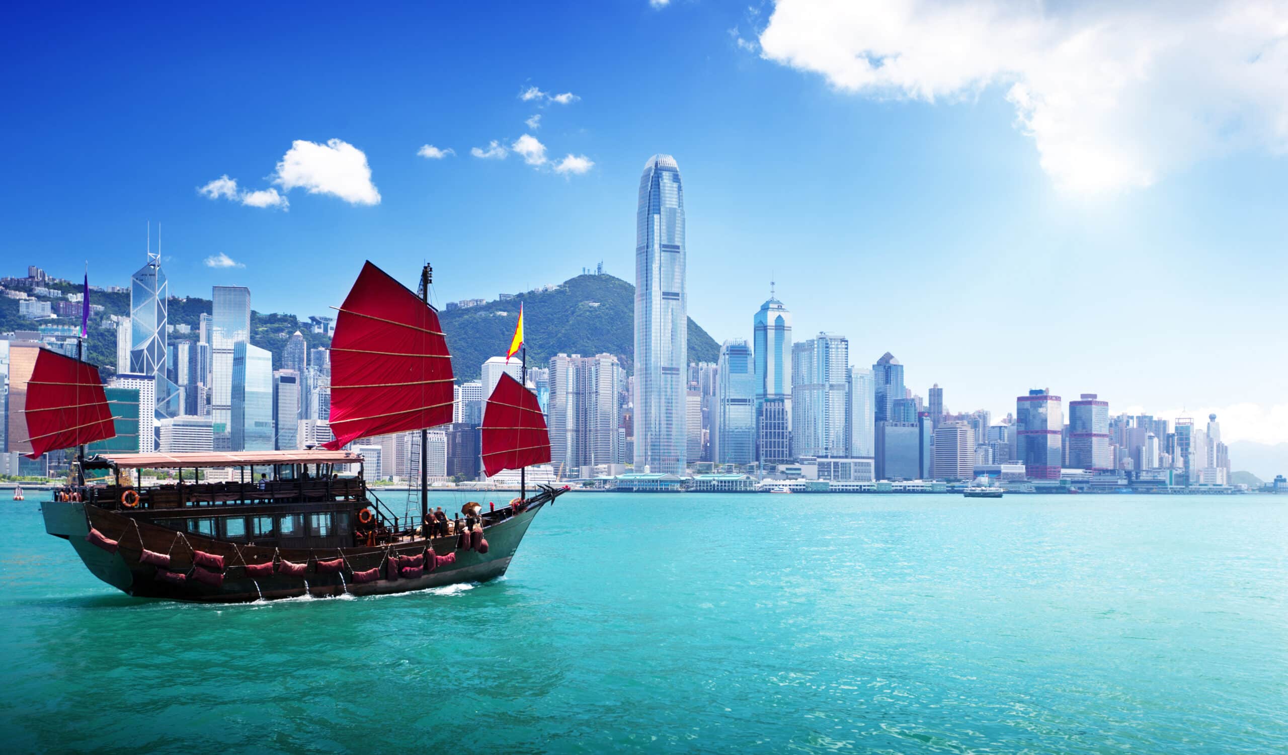 香港市场监管机构批准比特币和以太坊现货 ETF